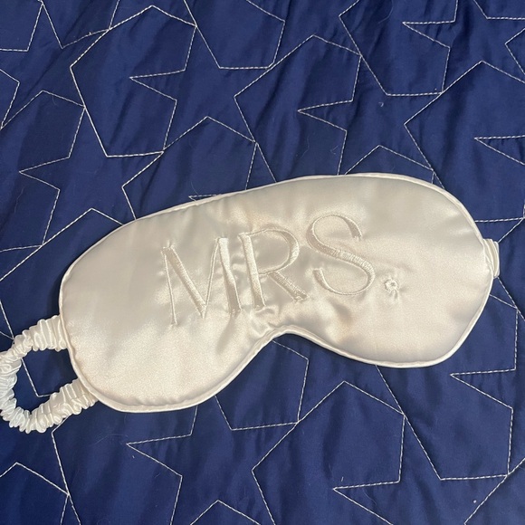 Satin Bride Robe - Picture 3 of 4